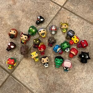 Bundle of 24 Marvel Pocket Pop!